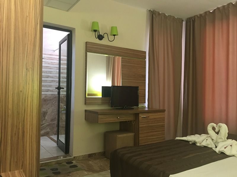 Tm Deluxe Hotel Slantschew brjag Exterior foto